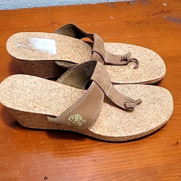 TIMBERLAND LEATHER WOMEN'S THONG WEDGE SANDAL TAN SIZE 8 HEEL 2 5 - Picture 2 of 8